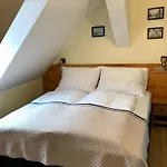 Golden Wood Appartement *