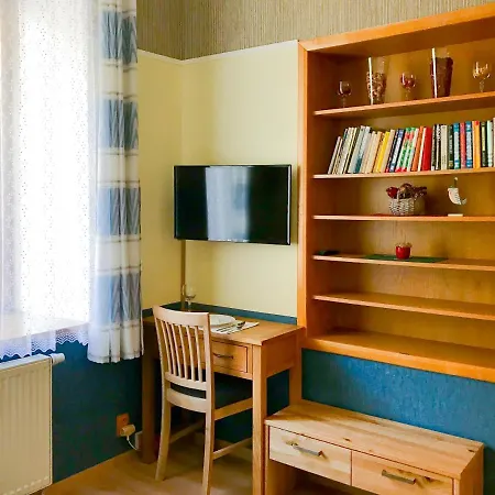 Golden Wood Apartment
