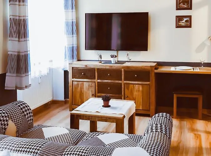 Golden Wood Apartment