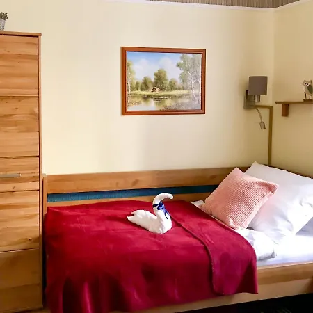 Golden Wood Apartment *